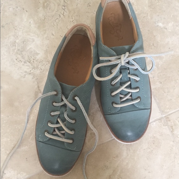 sperry gold cup women's